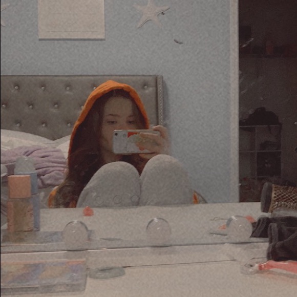 Meet your Posher, Savannah - Picture 1 of 1